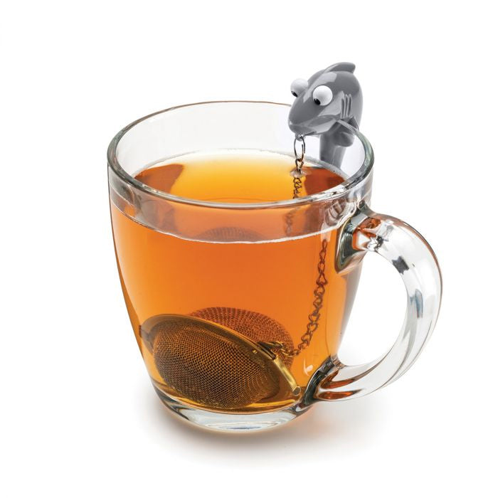 shark tea ball in brewed cup 
